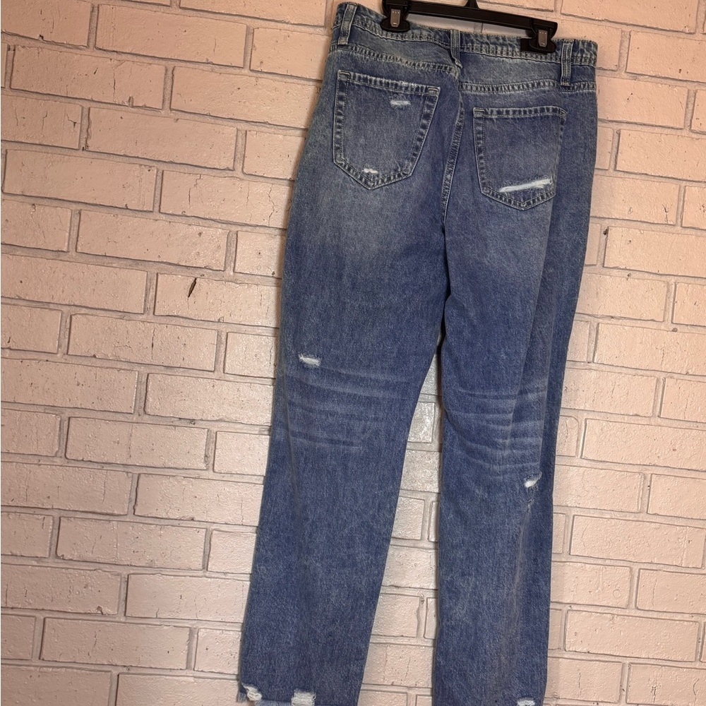 Flamingo Distressed Raw Hem Jeans – Size Medium nwt - Picture 2 of 4